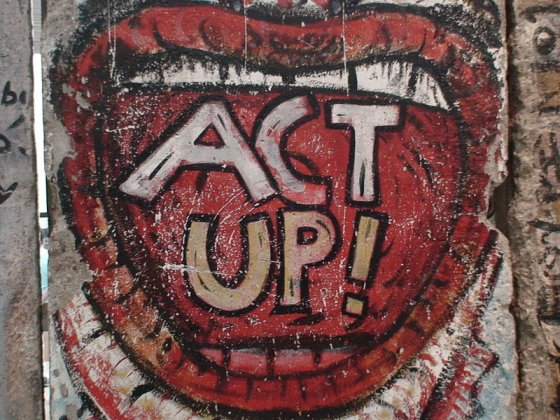 Act Up - Graffito an der Westseite der Berliner Mauer, 2008 (Foto: Gary dee)